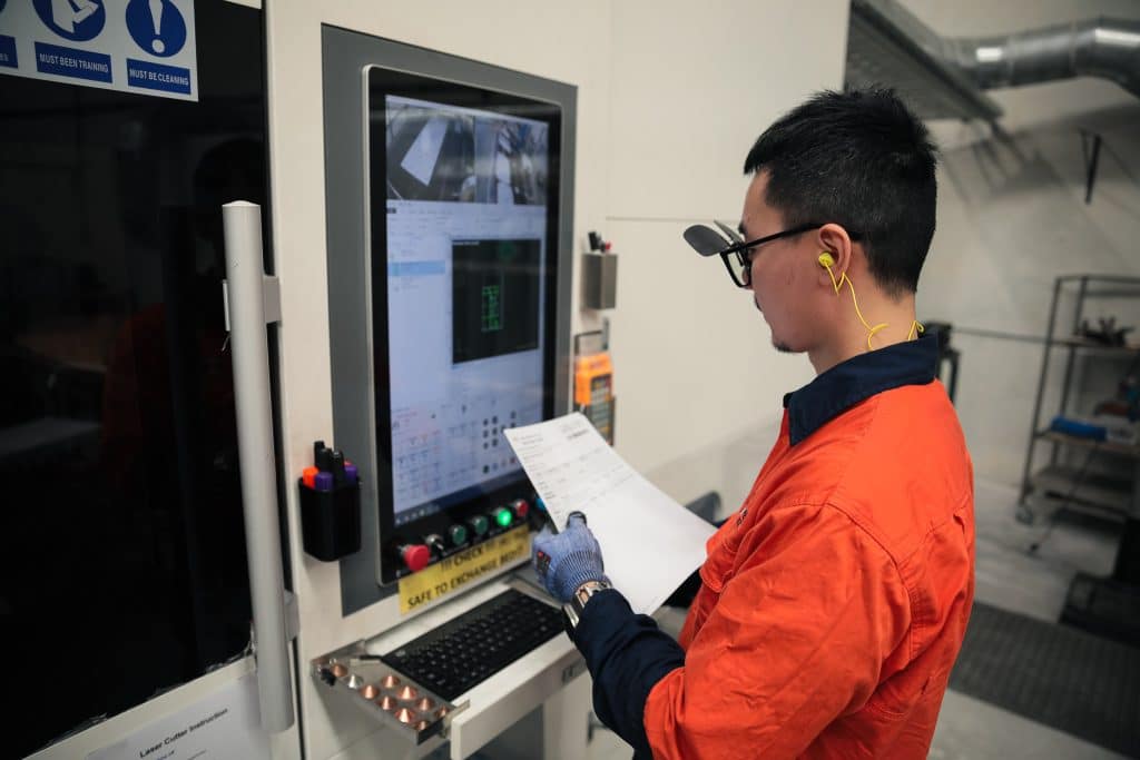 Cutting with laser nesting software